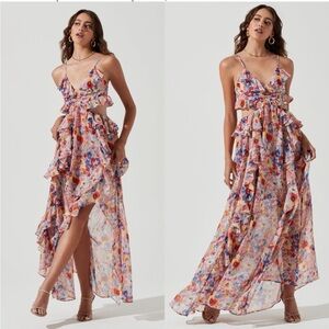 ASTR The Label PALACE FLORAL CUTOUT MAXI DRESS.  EUC.  Size XS